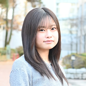 ���c ����