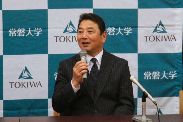 硬式野球部特別コーチ就任会見