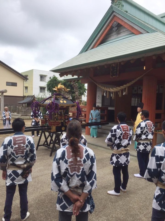 日吉神社で田所宮司による神事