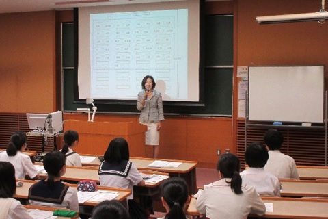 富田学長から高校生へのメッセージ