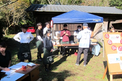 庭先カフェの様子2